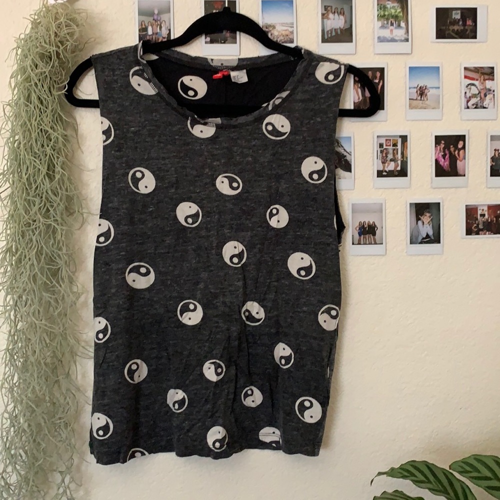 Yin-Yang Muscle Tee ☯️